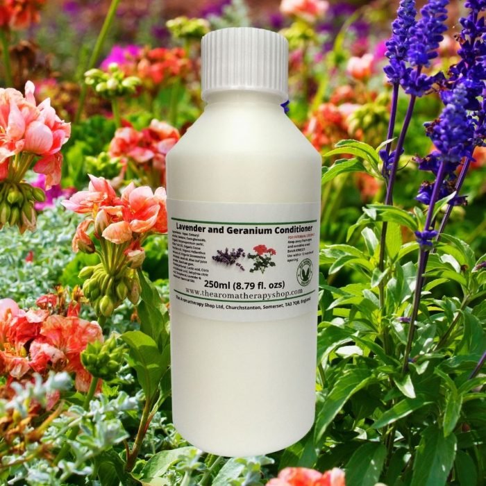 Lavender and Geranium Organic Conditioner 250ml (8.79 fl.ozs)