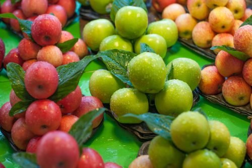 Apple Aroma / Fragrance Oil for Soaps, Candles, Lotions, Shampoos and Perfumery (Nature Identical)